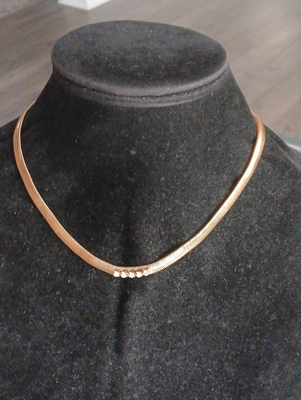 Classic Vintage Gold-Tone Herringbone Necklace With Rhinstones